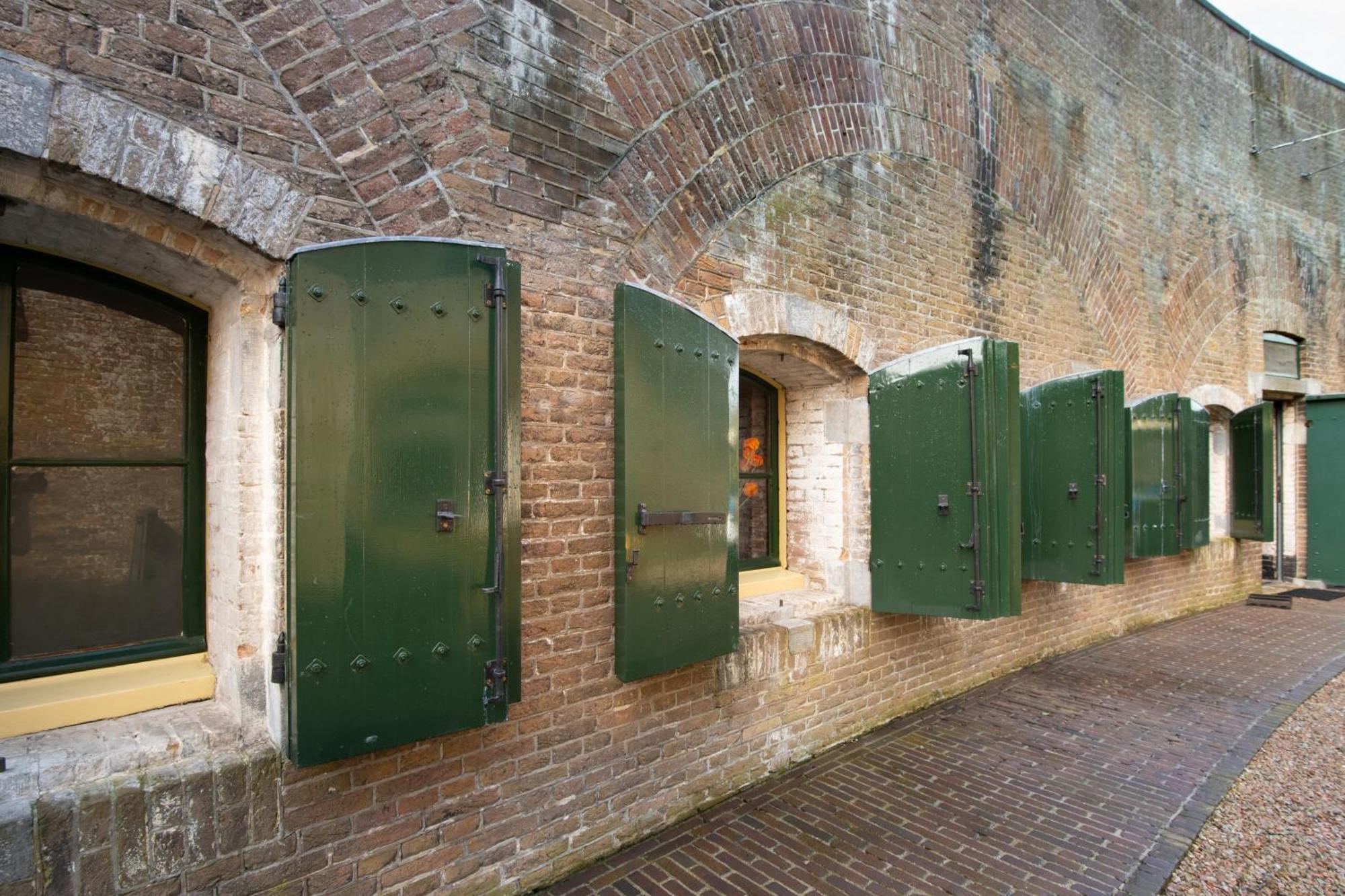 Fort Vuren Exteriör bild