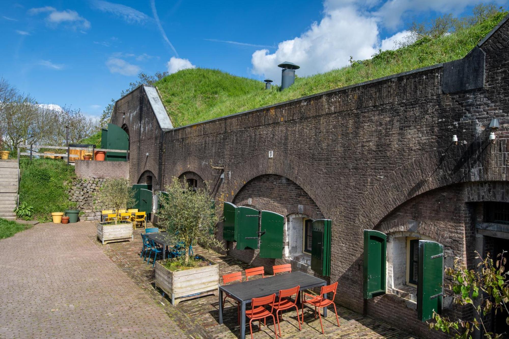 Fort Vuren Exteriör bild